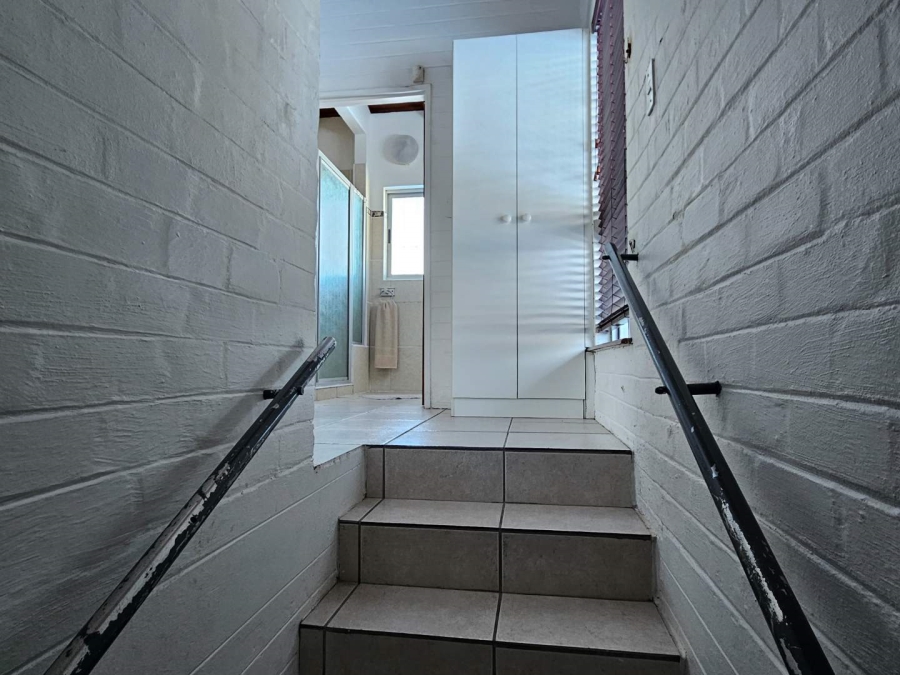 4 Bedroom Property for Sale in Pearly Beach Western Cape